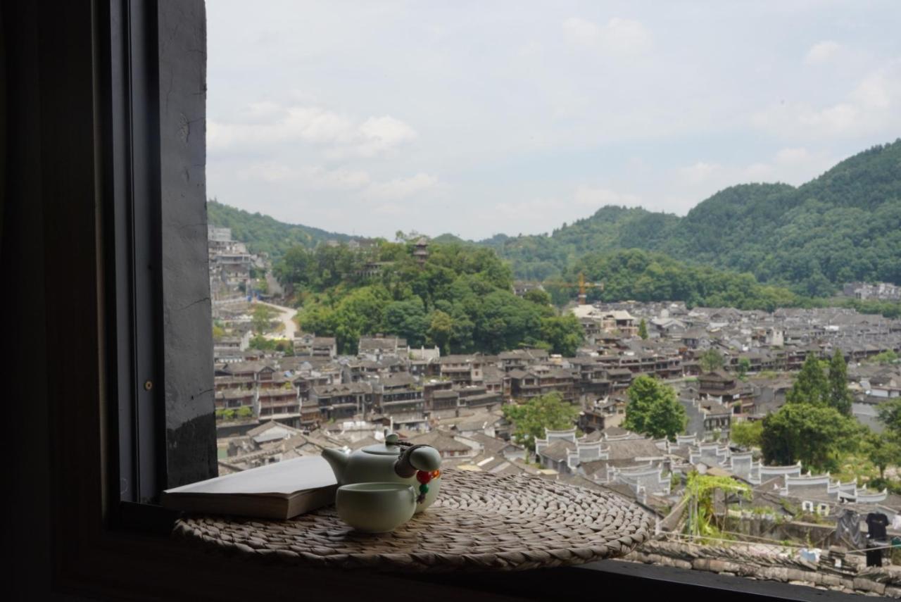 云起山居庭院观景民宿 Fenghuang County Exterior photo