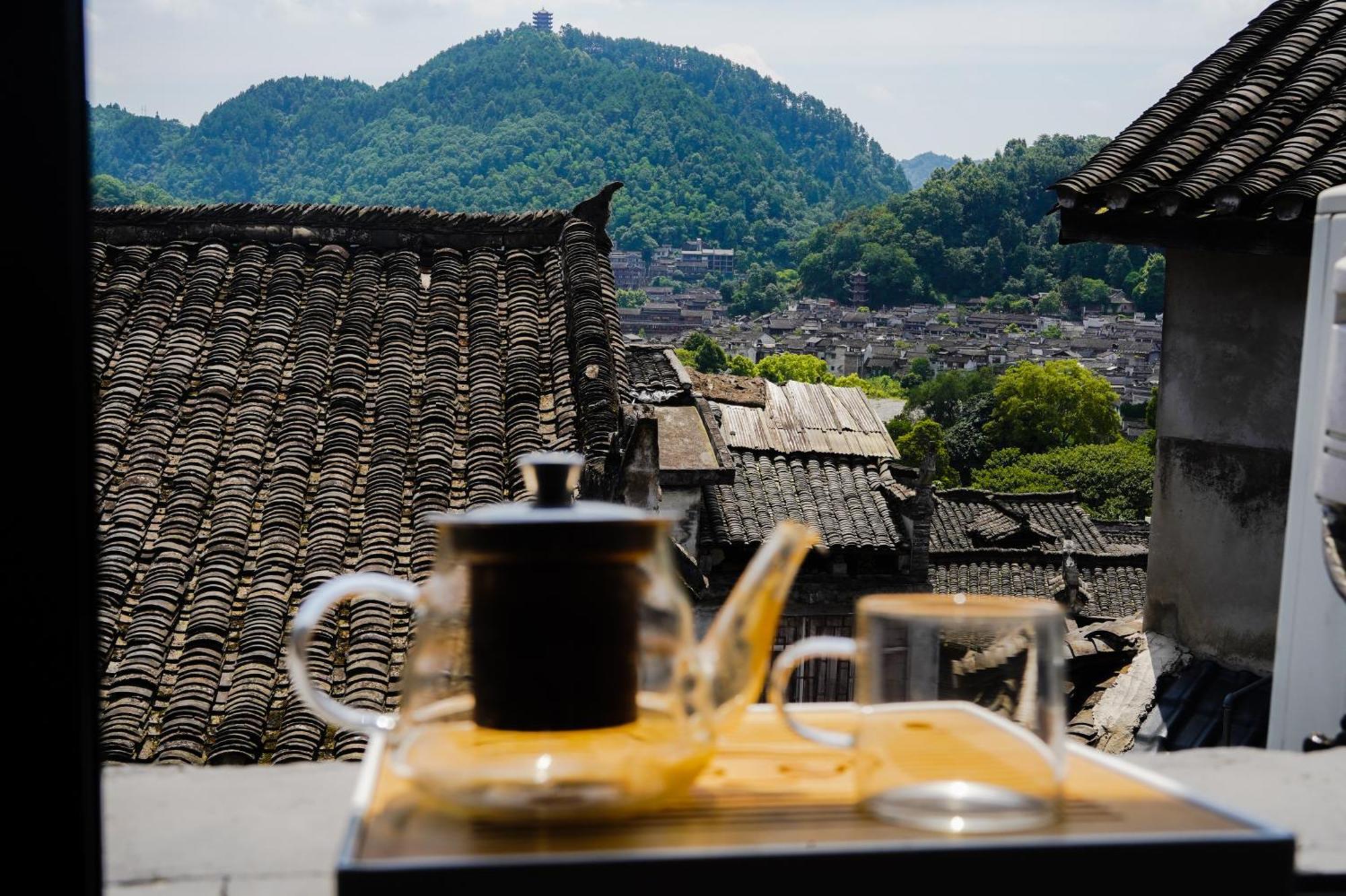 Yun 起 Iju 庭院 观 Jing 民宿 Hotel Fenghuang County Room photo